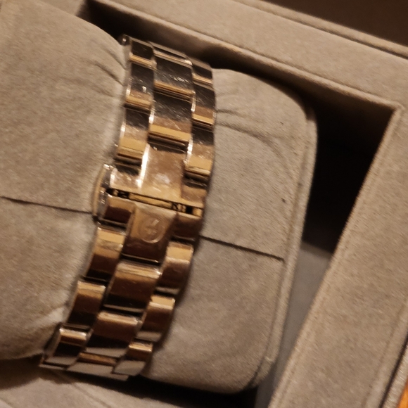 Michele MW Sport Chronograph Date MW03Q00A0001 Bracelet Ladies Watch i12133 - Picture 5 of 7